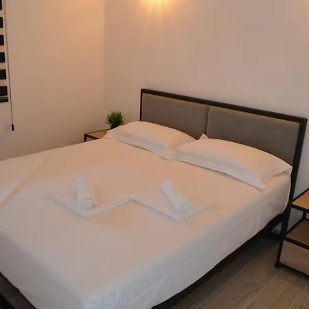 Mbyllur Apartment Sarande